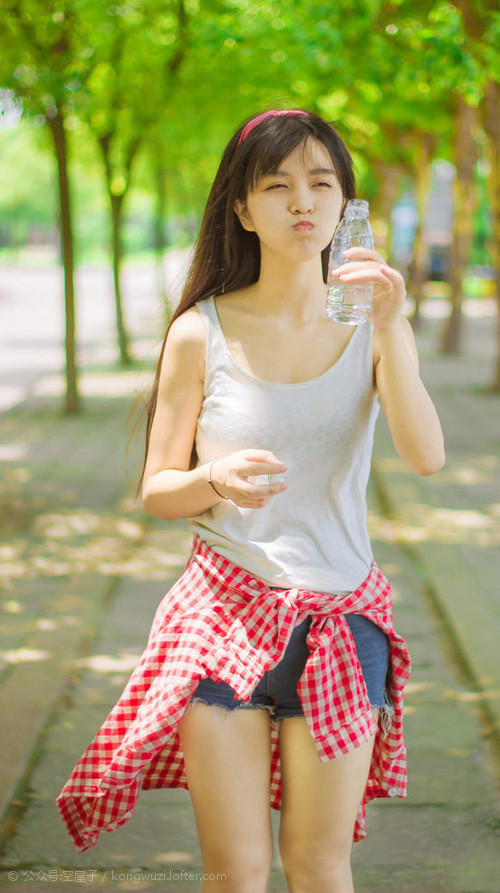 红土上的负重前行，鲁德以蒙特卡洛逆转，扛起团队的信仰与未来