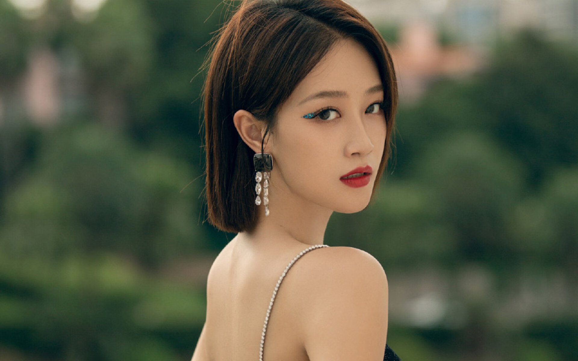 红牛内战，当同门相残演变为宇宙级教学赛