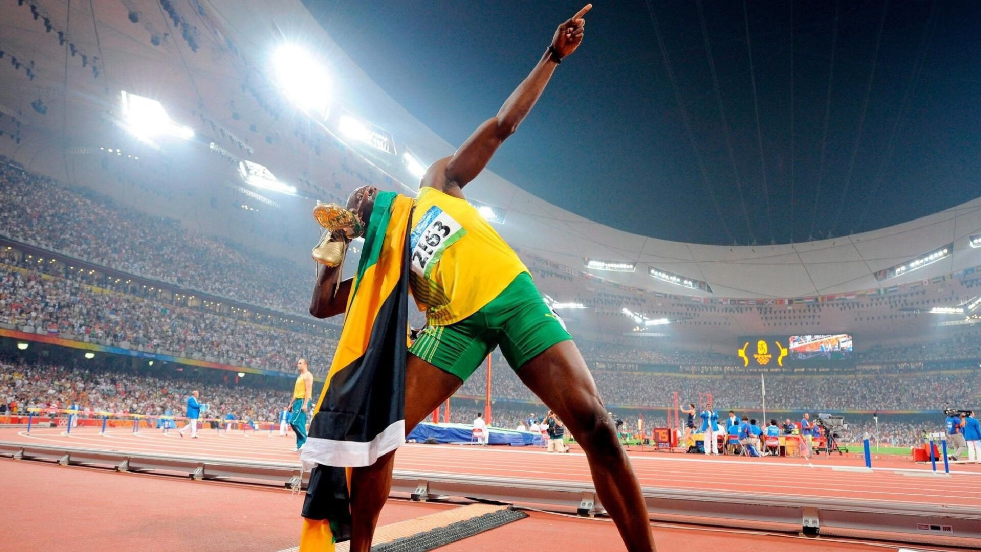 当冰岛巨人打穿精密齿轮，恩佐如何成为撕裂日本防线的关键先生？