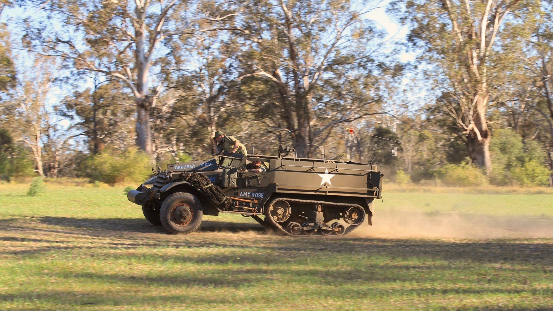 北境坚冰与南美火焰，比利时连续得分压制那不勒斯，维尼修斯在排名争夺战中接管比赛