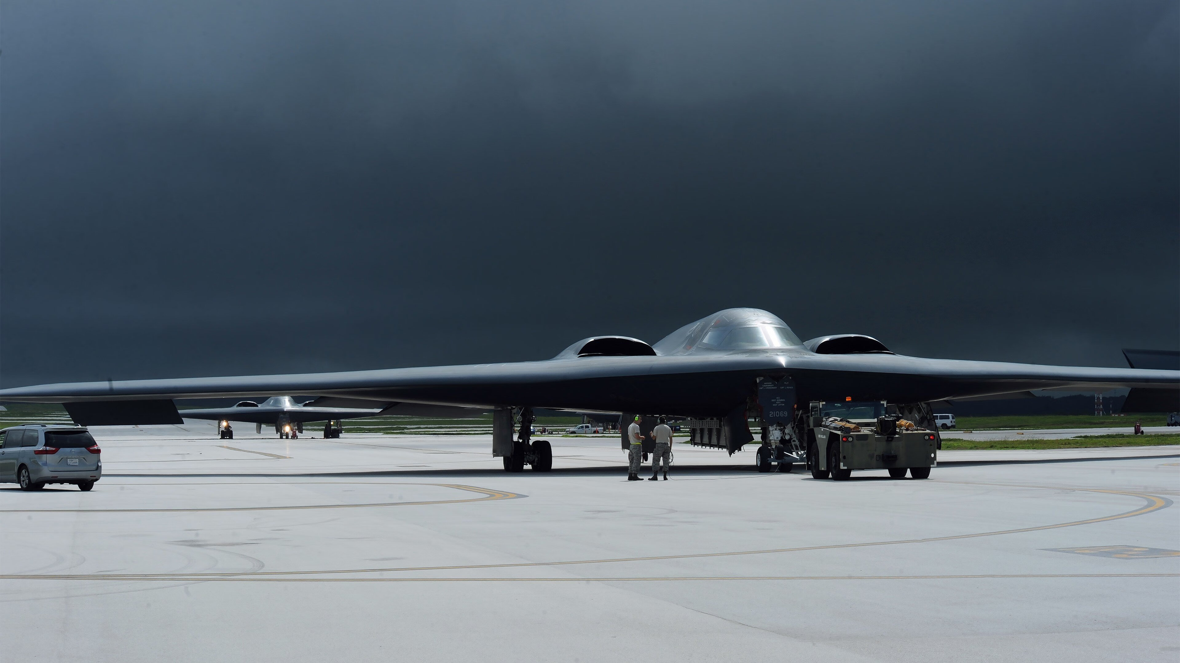 眉间权杖，F1街道赛之夜的绝对掌控者